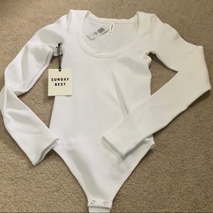 BRAND NEW SUNDAYS BEST bodysuit